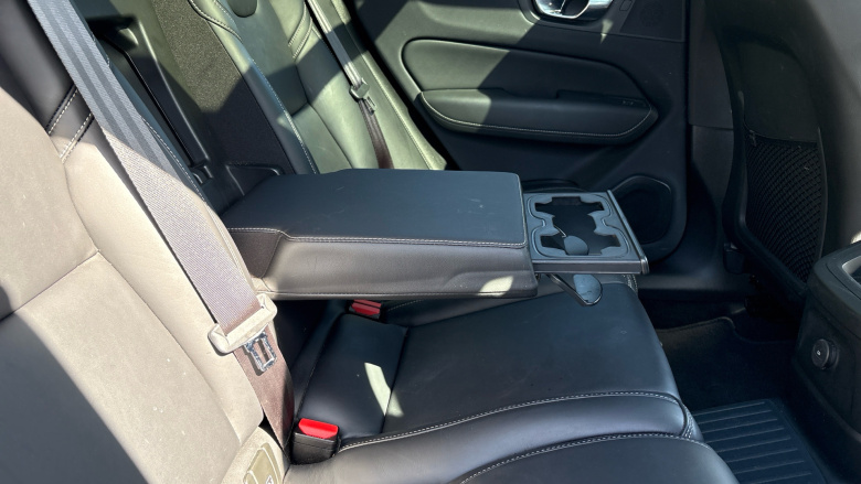 Volvo Xc60 2.0 T8 455 RC PHEV Inscription Pro 5dr AWD Auto Estate